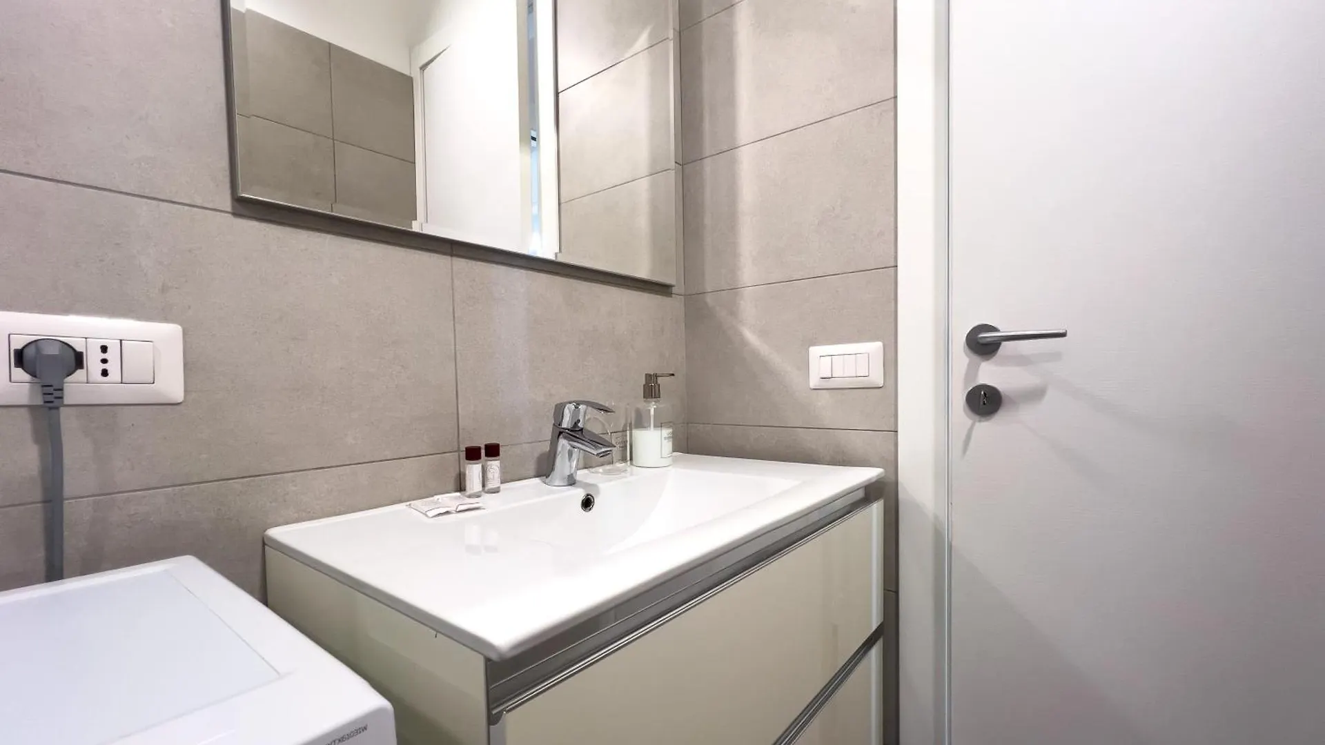 Citylife Comfort Stay - Inside Milan Luxury Neighborhood 0*,  イタリア